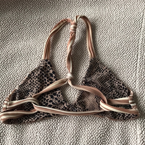 ❌ SOLD ❌ Acacia Yelapa Top Tan Lines - Picture 2 of 5